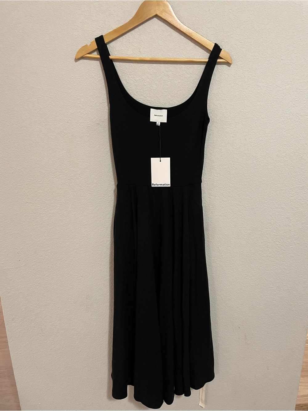 NWT Reformation Black Scoop Neck Midi Dress S classic minimalist sustainable